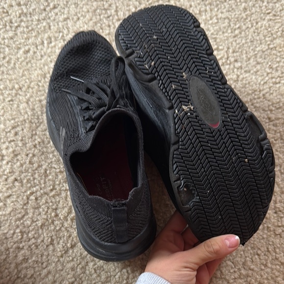 Work Shoes - Picture 6 of 9